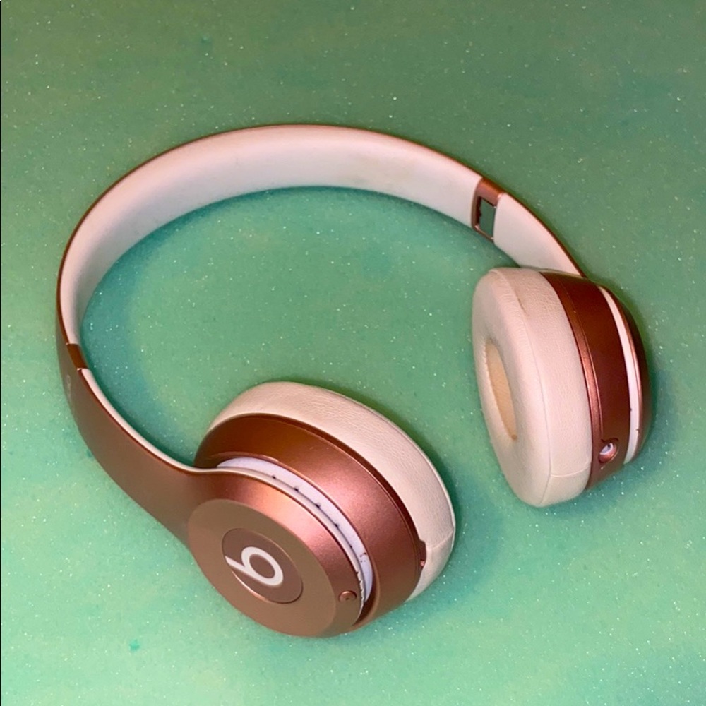 Beats Solo 3 Wireless headphones